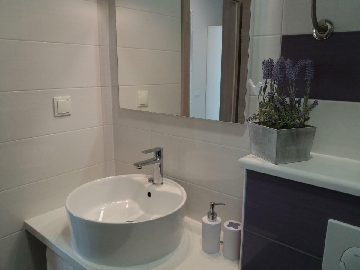 Frapedo Sport Makarska Apartment Exterior photo
